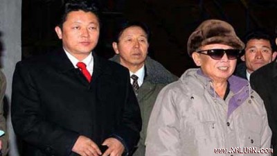 Kim Chính Nhật (Áo xám)
