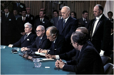 Hiệp Định Paris được ký kết ngày 27-1-1973.