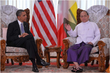 Hình (ABC): Tổng Thống Miến Điện Thein Sein (phải) gặp gỡ Tổng Thống Barack Obama tại Tòa Nhà Trắng nhân dịp ông viếng thăm Hoa Kỳ vào tháng 11, 2012.  Việc cải tổ chính trị và phát triển dân chủ do Tổng Thống Thein Sein chủ trương đã được toàn dân Miến Điện hoan nghênh và được các nước tự do dân chủ trên thế giới hỗ trợ. 