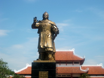 Trượng Quang Trung tại Bình Định