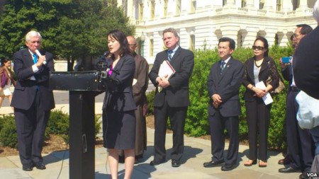 Họp báo về tình hình nhân quyền Việt Nam tại trụ sở Quốc hội Hoa Kỳ ngày 10/4/2013