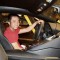 Cường Đôla đình đám với siêu xe Lamborghini Aventador màu vàng. Nguồn ảnh và chú thích:http://www.phununet.com