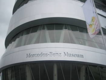 Viện bảo tàng xe hơi Mercedes-Benz