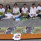 Nhóm 008 ủng hộ ngày tuyệt thực thứ 37 của Điếu Cày Nguyễn Văn Hải
[Nguồn: FB Bùi Lộc, 1August2013]