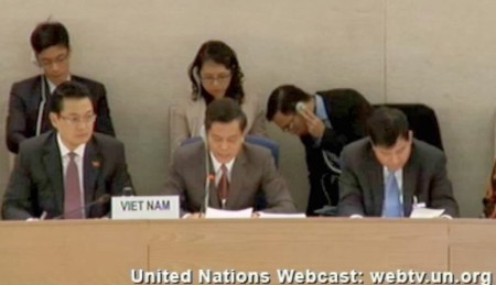 Thứ trưởng ngoại giao VN Hà Kim Ngọc trong phiên điều trần 