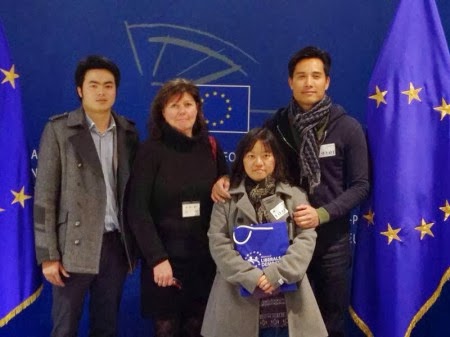 Nguyễn Anh Tuấn, Phạm Đoan Trang, Trịnh Hội tiếp xúc với đại diện LMDCTD châu Âu