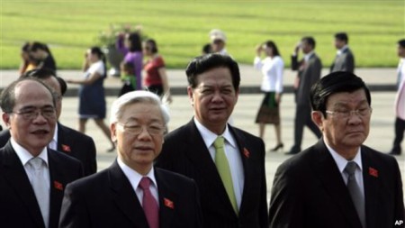 Dàn lãnh đạo Việt Nam được cử ở Đại hội Đảng trước có người ngấp nghé tuổi nghỉ hưu.