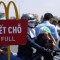 People at the McDonald's opening in Ho Chi Minh city on February 8, 2014. Ảnh: AFP