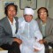 Ảnh Hoàng Phủ Ngọc Tường – bại liệt – đến dự đám tang bà mẹ vợ. (Ảnh lấy trên Facebook)