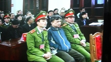 Ông Trần Anh Kim trong phiên tòa 9/2009