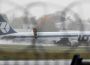 Ba Lan: Boeing 767 hạ ‘bụng’ ngoạn mục xuống sân bay